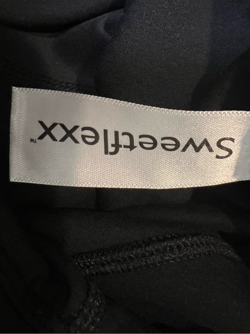 Sweetflexx Capris | Hi-Rise | Resistance
Leggings Size 6 Black - Picture 4 of 6